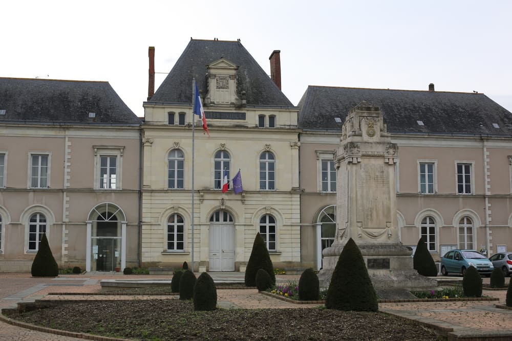 Hôtel de ville, le Lion-d'Angers